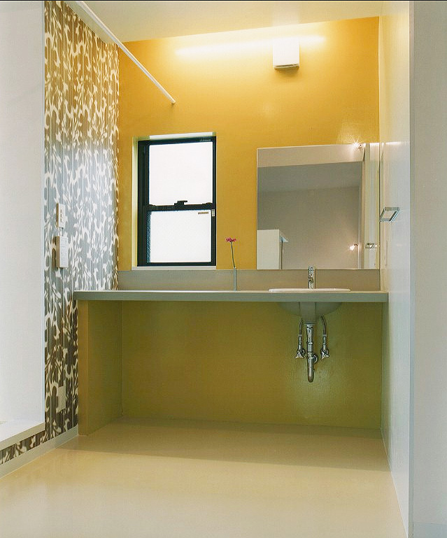 輸入クロスパウダールーム２